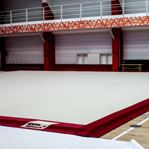 Ковер для эстетической гимнастики GymSport PROF PREMIUM RED 14Х14