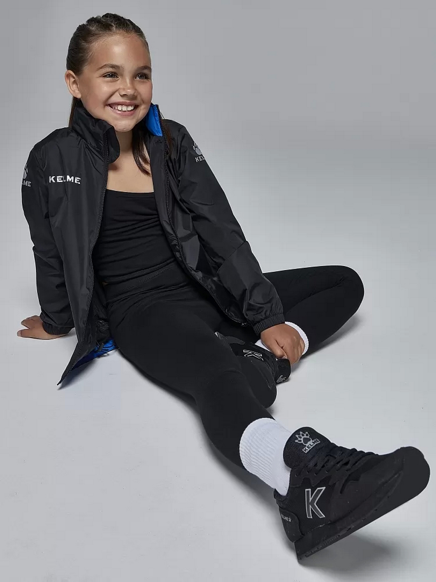 Детская ветровка Kelme Children's Raincoat 3803241-000 Black