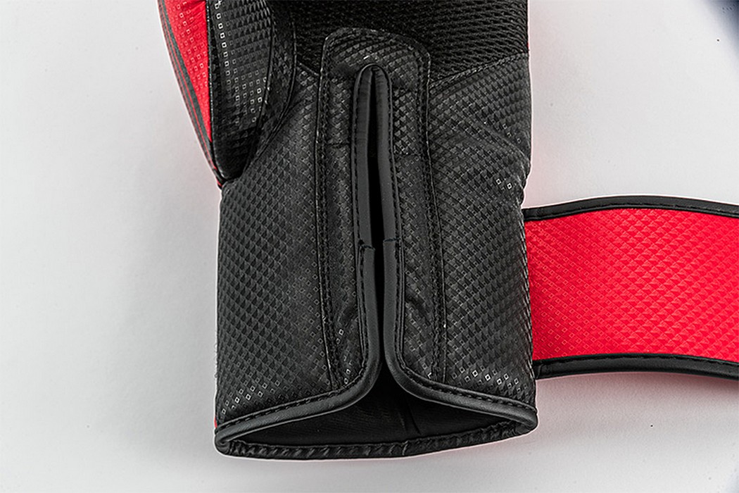 Боксерские перчатки UFC PRO Performance Rush Red,12oz