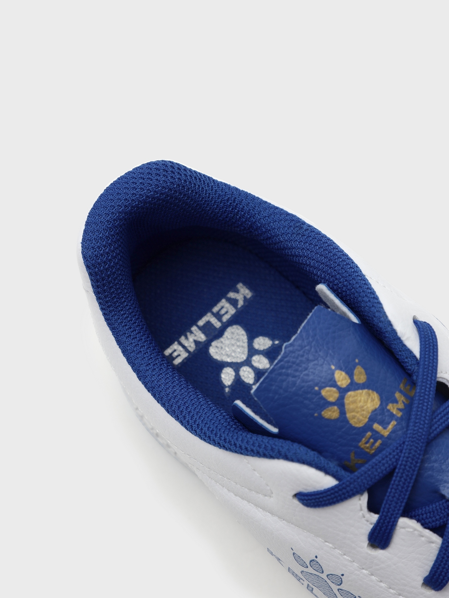 Шиповки Kelme Men's Football Shoes (TF) 871701-110 White\Blue