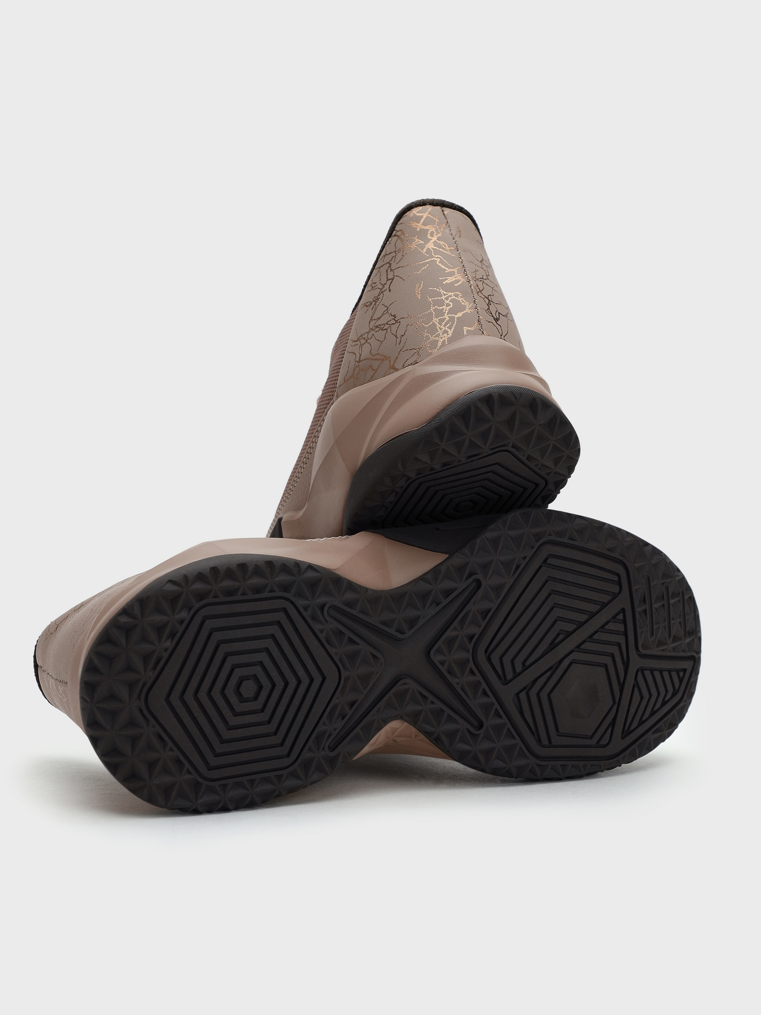 Баскетбольные кроссовки FN Infinity FN5012001-215 Brown