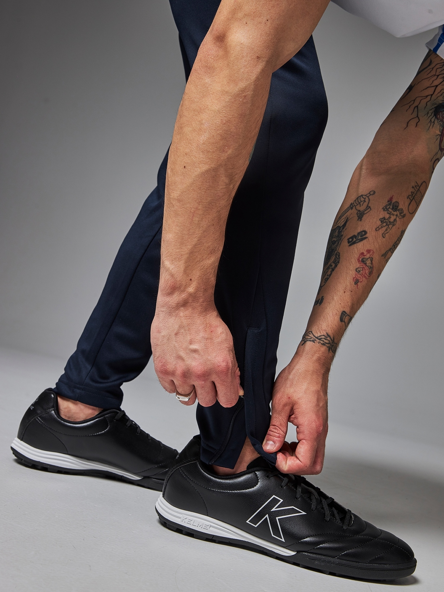 Брюки Kelme Knitted Leg Trousers 8261CK1013-401 Blue