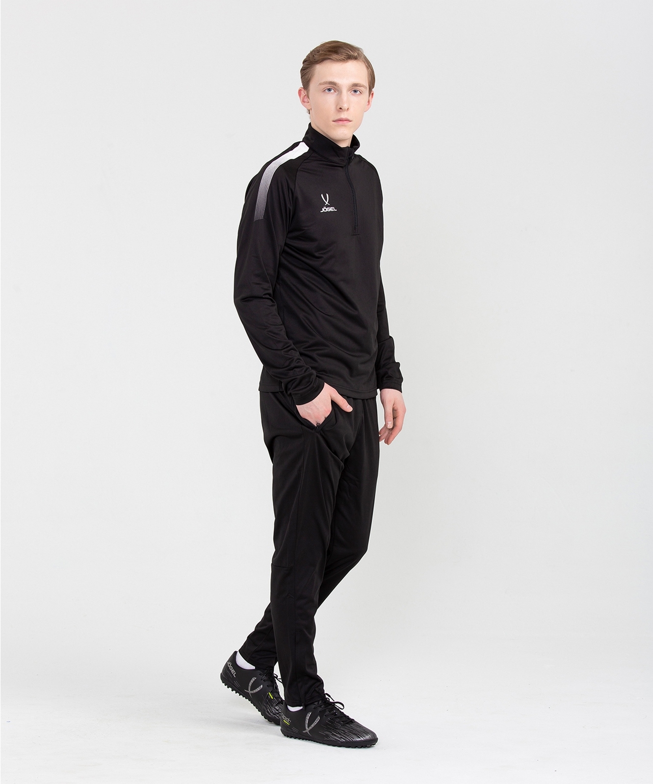 Джемпер тренировочный Jogel CAMP Training Top 1/4 Zip, черный