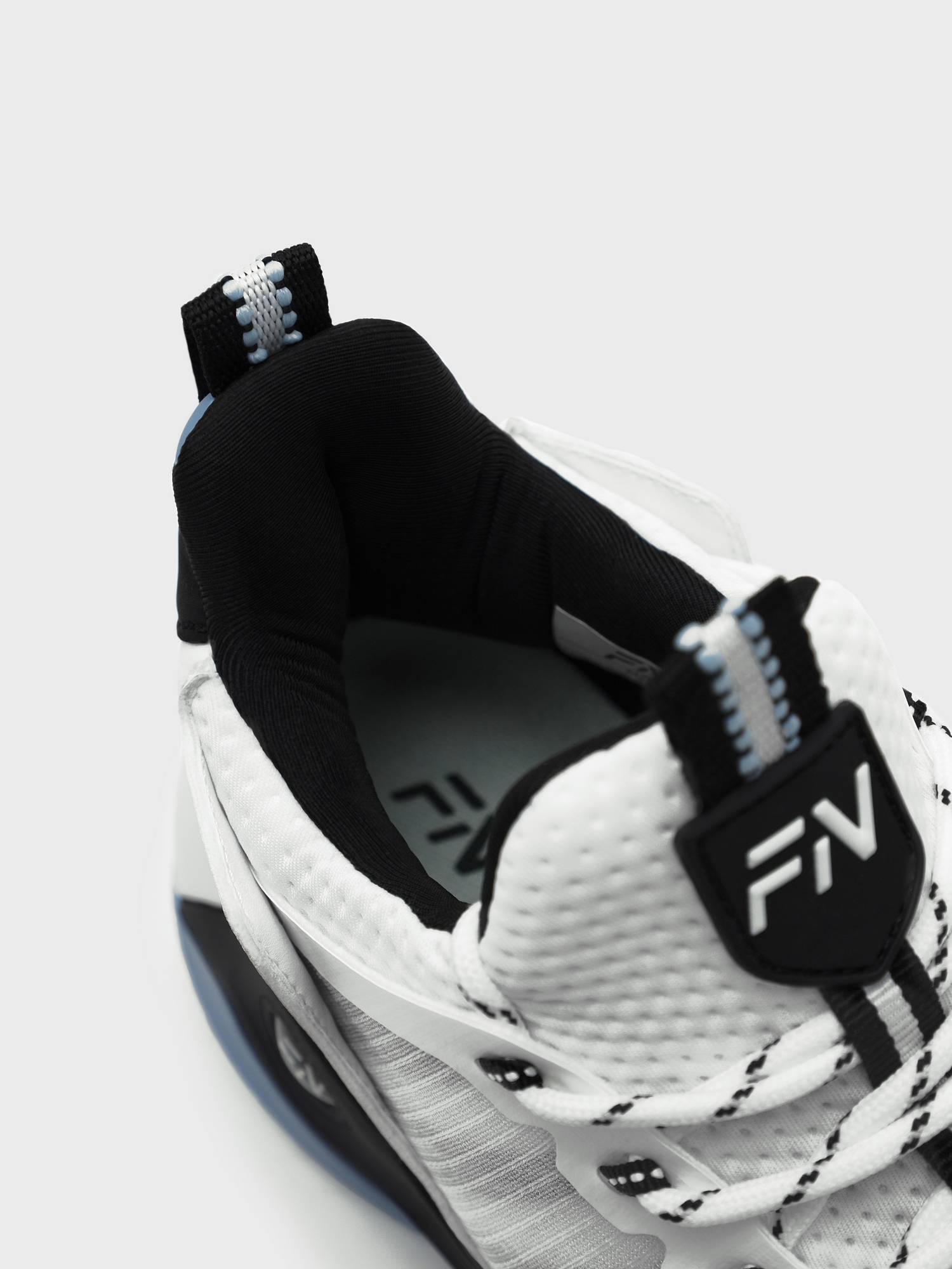 Баскетбольные кроссовки FN Dunkify FN5011002-140 White\Black