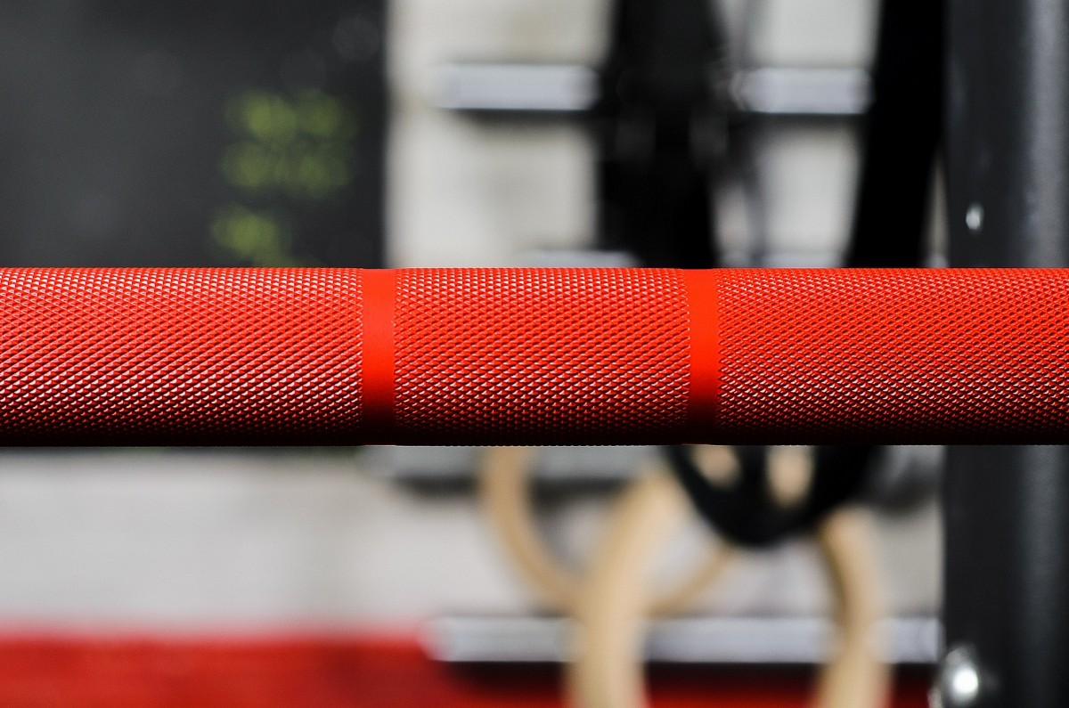 Гриф YouSteel Training Bar XF-20, 20 кг, длина 2200 мм, D28 мм, красный + хром