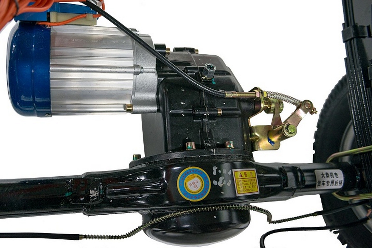 Грузовой электротрицикл RuTrike Фактор NEXT 2600 60V2000W 026016