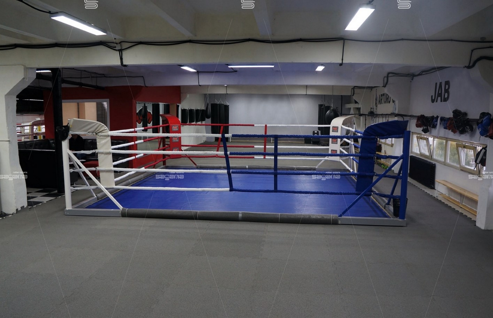Резиновая плитка Sagama SportPlit Puzzle 97x97x1 см