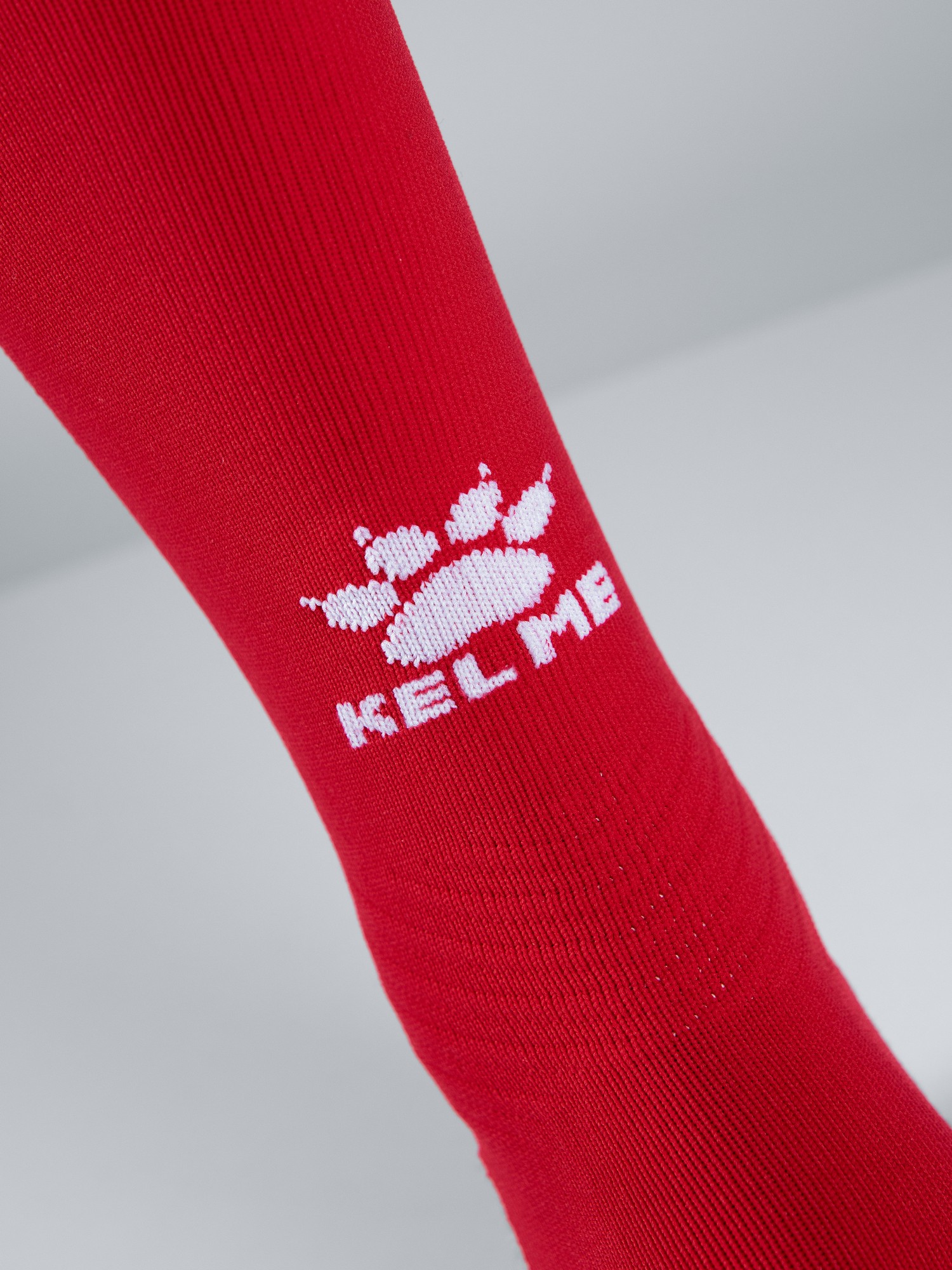 Детские гетры Kelme Children's Football Socks 8101WZ3001-610 Red