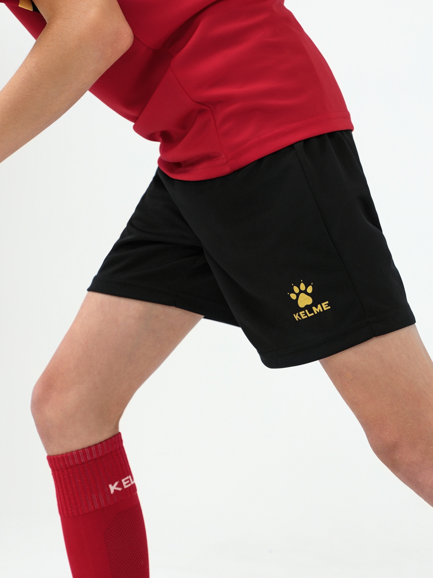 Детская футбольная форма Kelme Short-Sleeved Football Suit 8251ZB3002-600 Red\Black