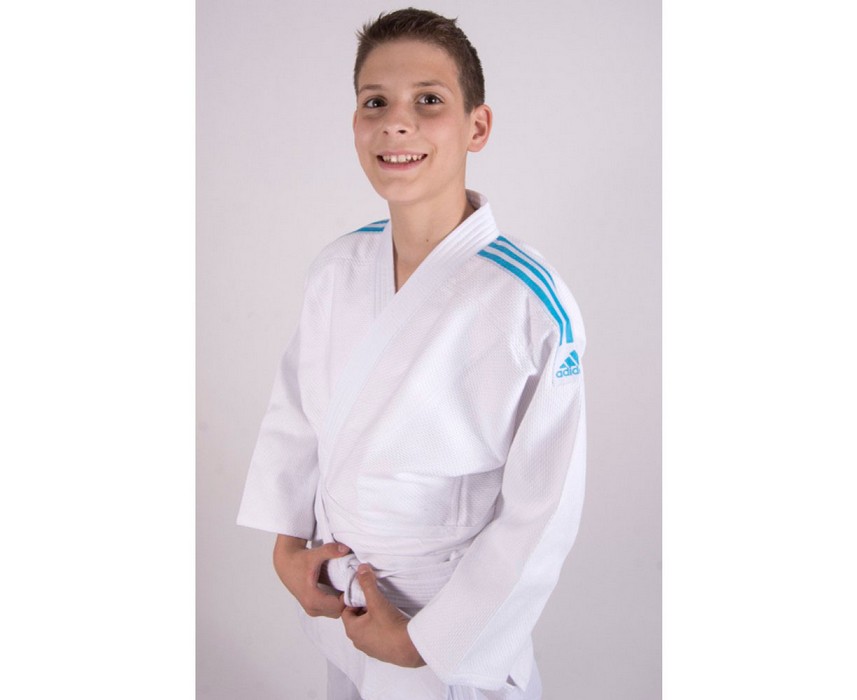 Кимоно для дзюдо с поясом Adidas Club белое с голубыми полосками J350-BELT
