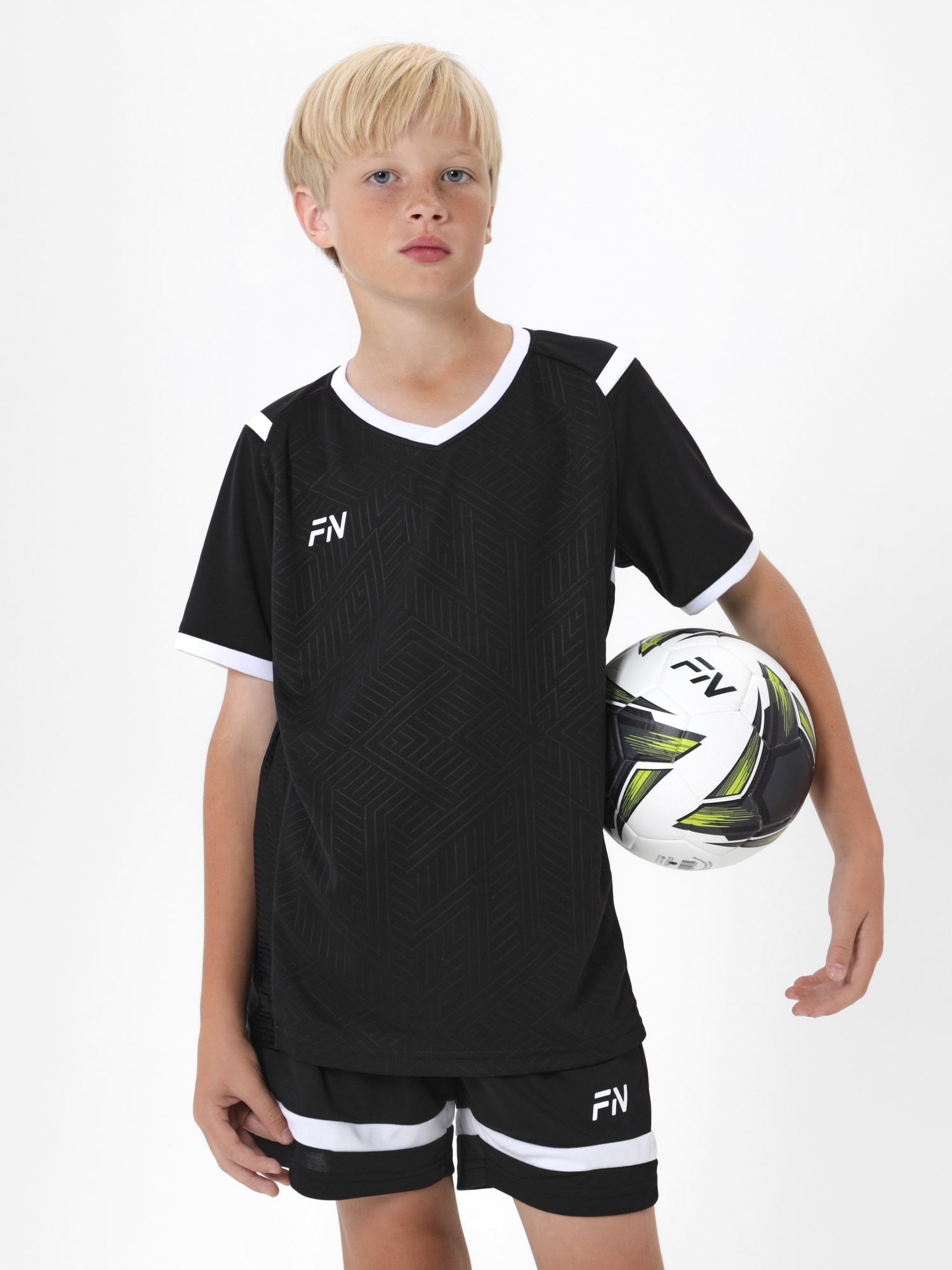 Детская футбольная форма FN Spirit Kid KFN4261018-000 Black\White