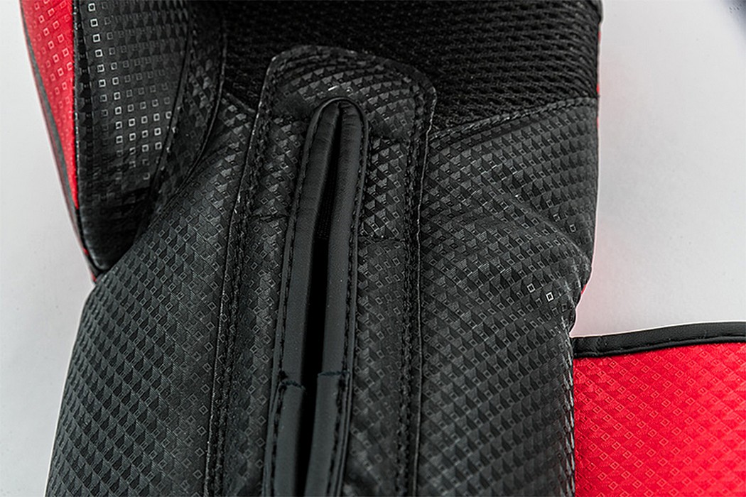 Боксерские перчатки UFC PRO Performance Rush Red,12oz