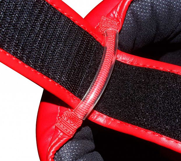 Шлем боксерский Adidas Hybrid 50 Head Guard adiH50HG красный