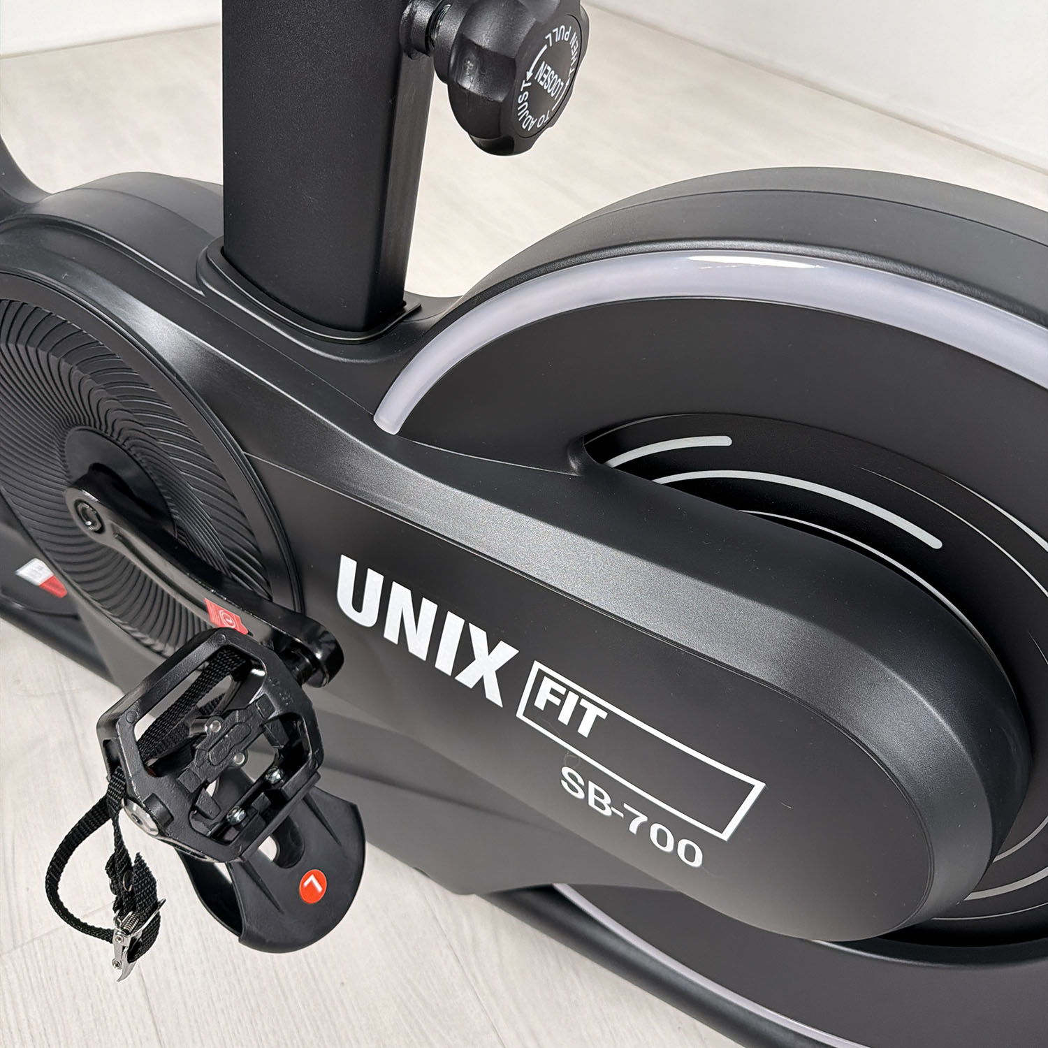 Велотренажер Спин-байк UnixFit Smart Light 700 SBSL700