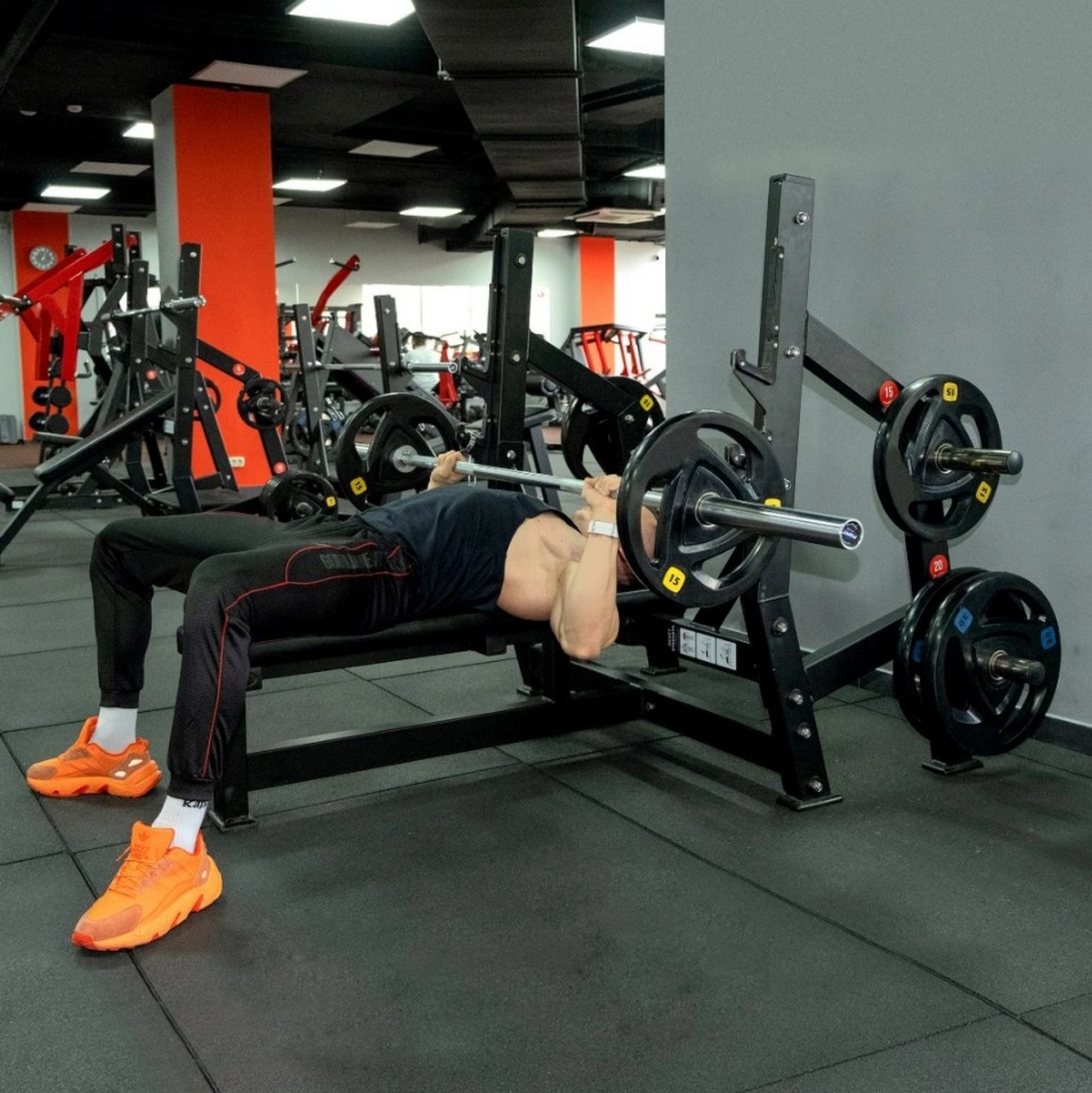 Скамья для жима горизонтальная Protrain PP138 полностью черный | Premium Fitness