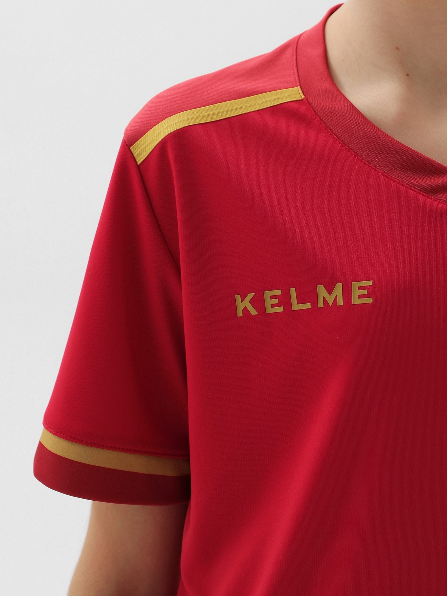 Детская футбольная форма Kelme Football Suit 8351ZB3158-667 Red