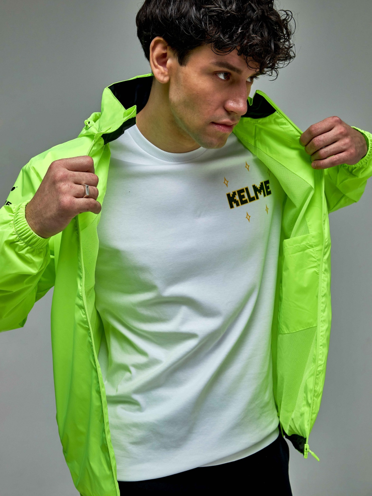 Ветровка Kelme Raincoat 3801241-904 Light Green