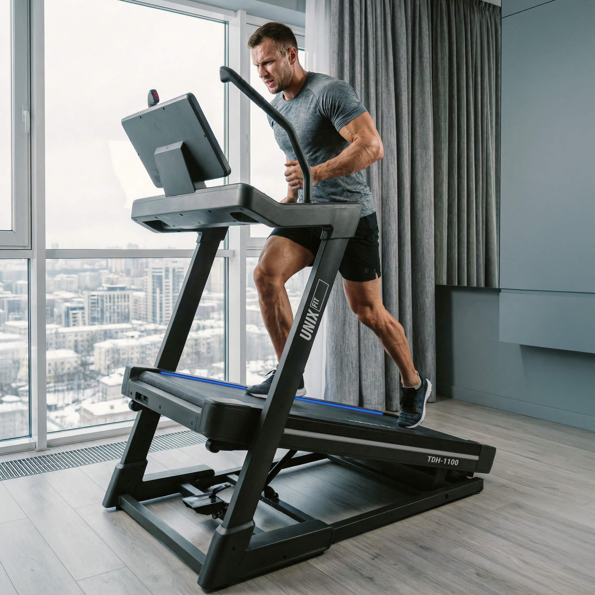 Беговая дорожка (наклон 44 уровня) UnixFit H-1100