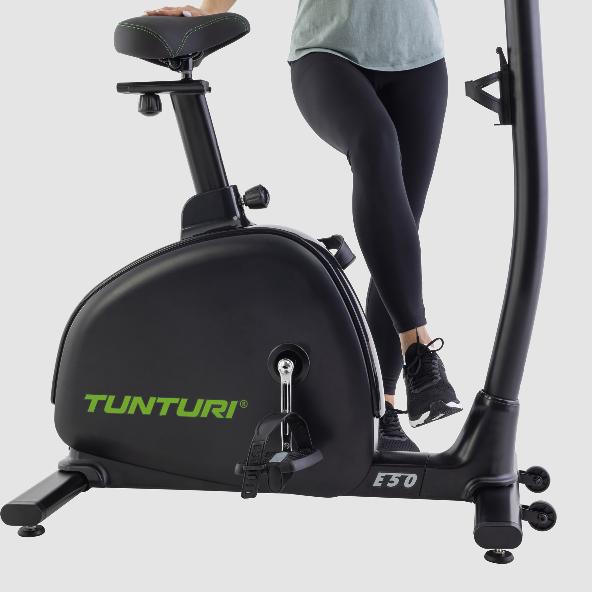 Велотренажер Tunturi Signature E50 23TBE50000