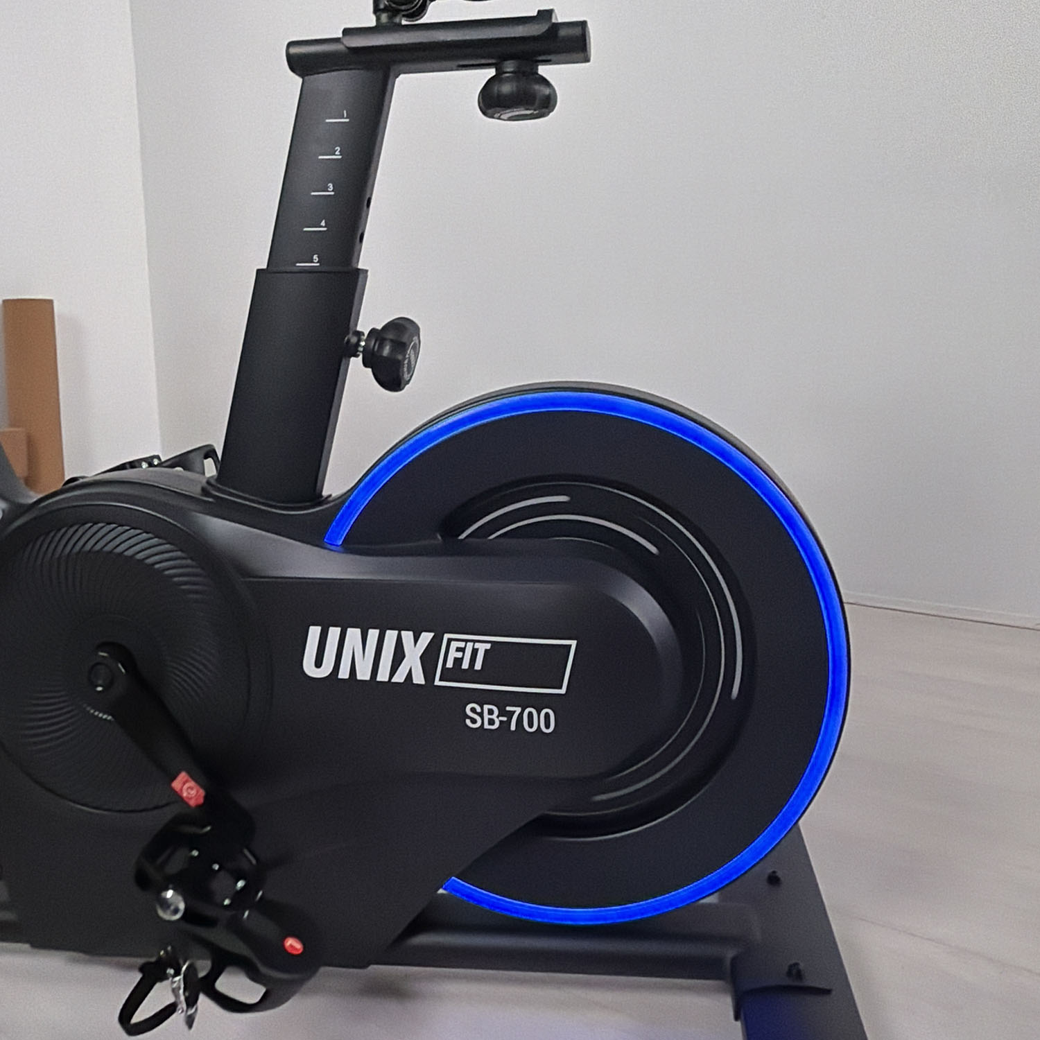 Велотренажер Спин-байк UnixFit Smart Light 700 SBSL700