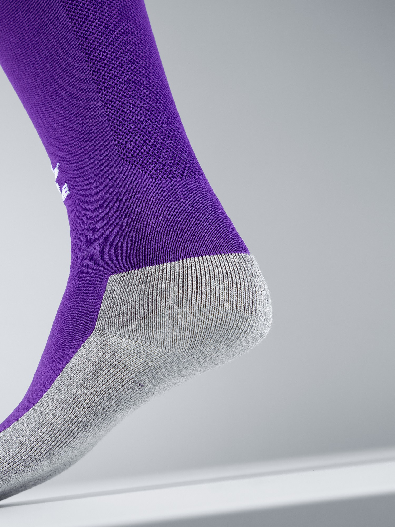 Детские гетры Kelme Children's Football Socks 8101WZ3001-508 Light Purple