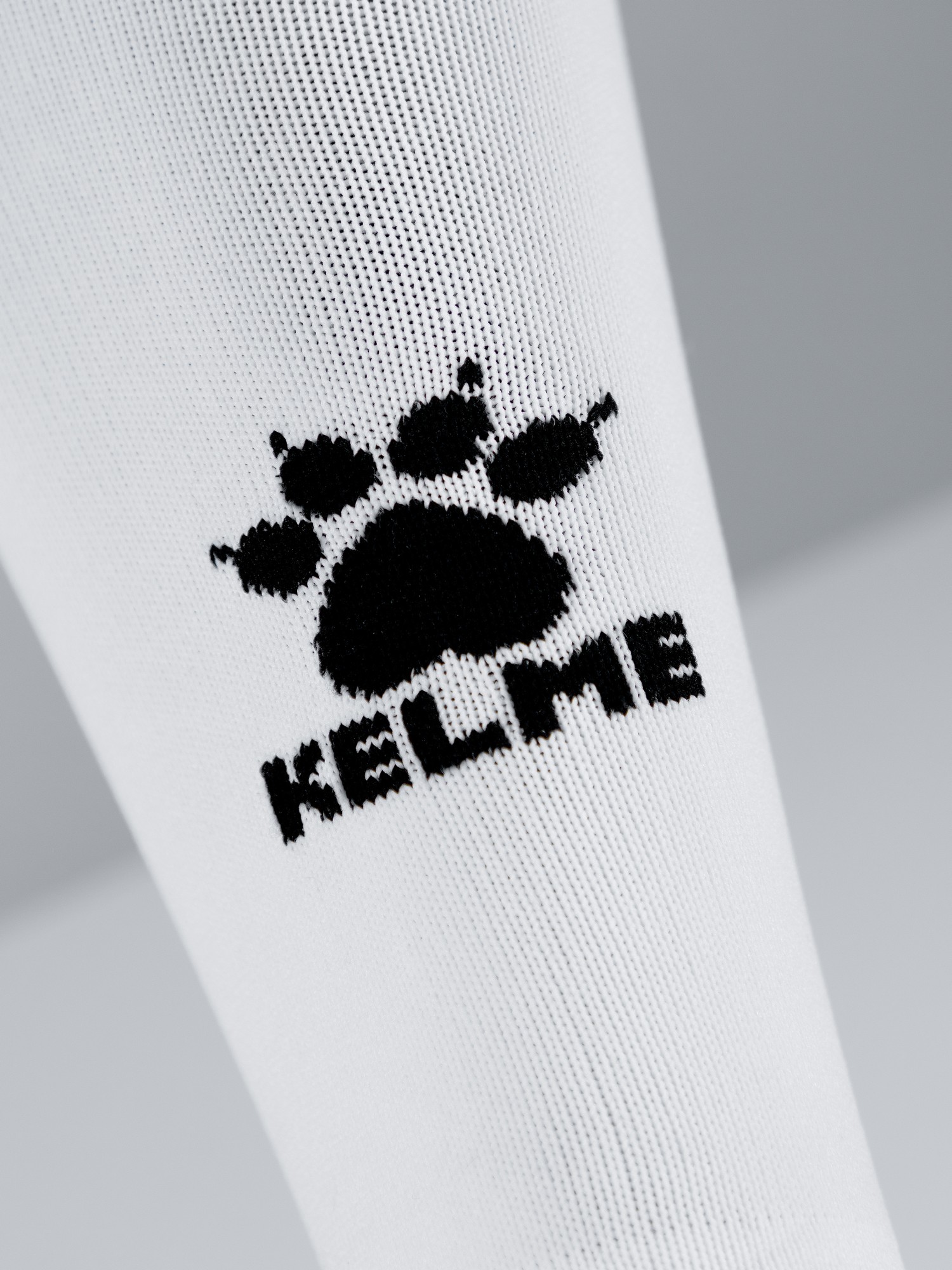 Гетры Kelme Adult Long Football Socks 8101WZ5001-103 White