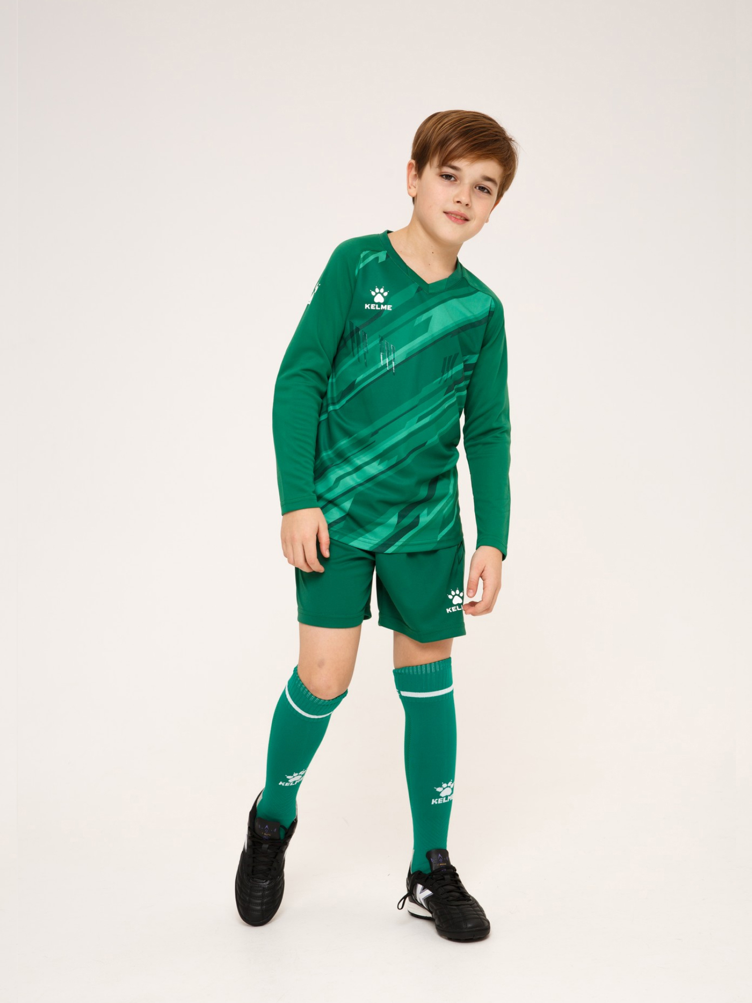 Детский комплект (лонгслив, шорты) Kelme Long Sleeve Goalkeeper Suit 7361ZB3256-300 Green