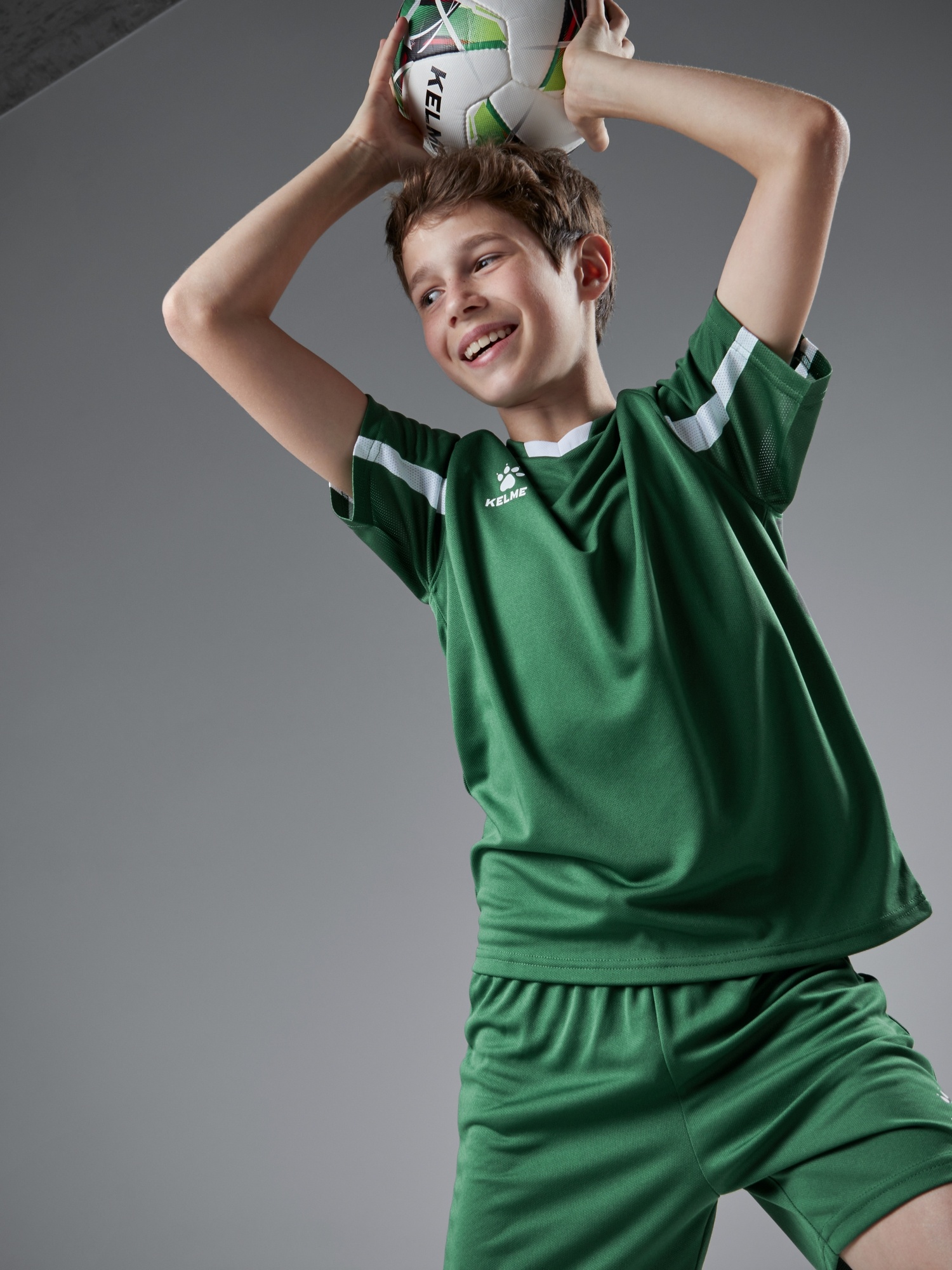 Детская футбольная форма Kelme Football Suit 7351ZB3130-311 Green