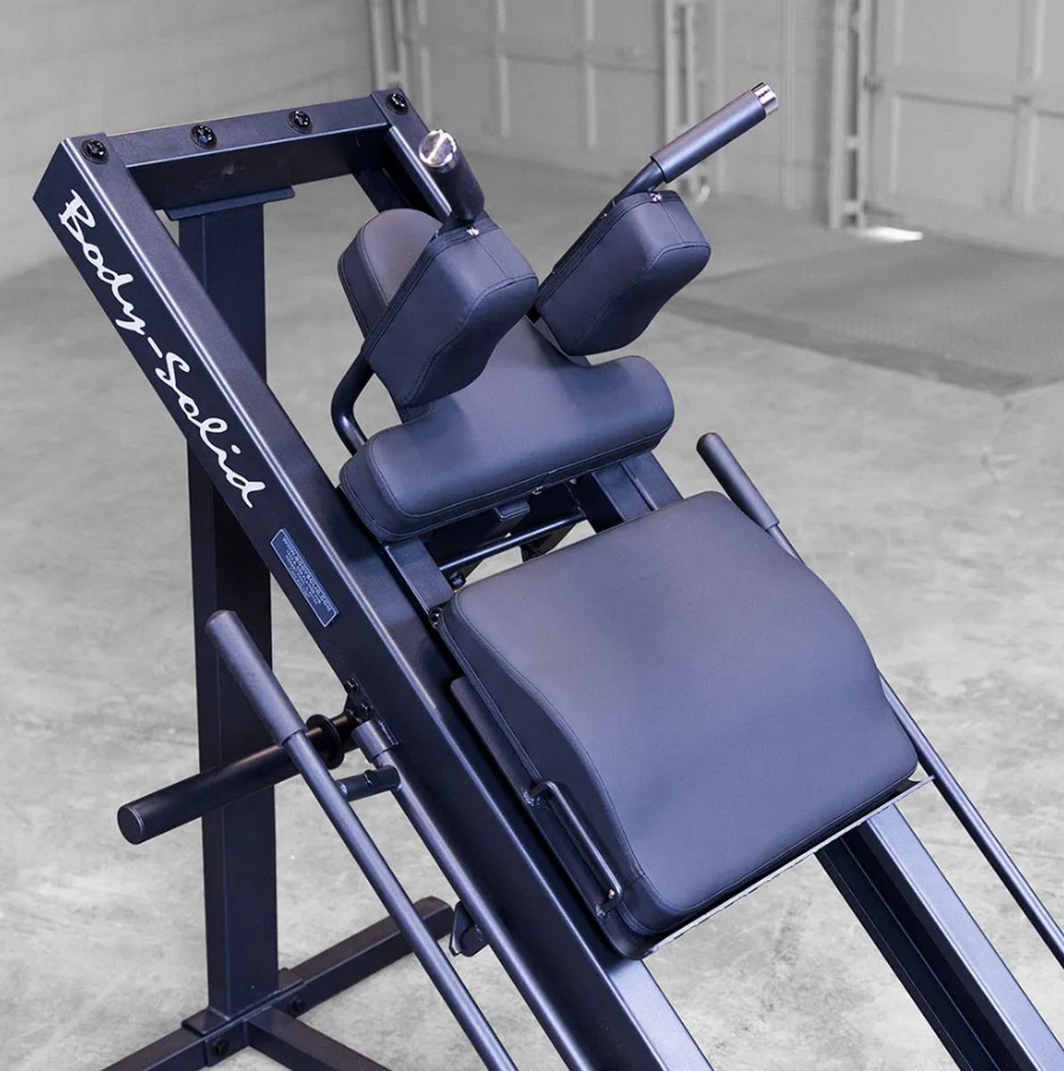 Жим ногами и Гакк-присед Body Solid GLPH1100B, черный | Premium Fitness