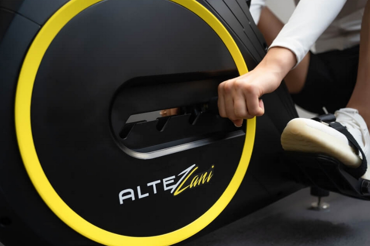 Гребной тренажер Altezani R110