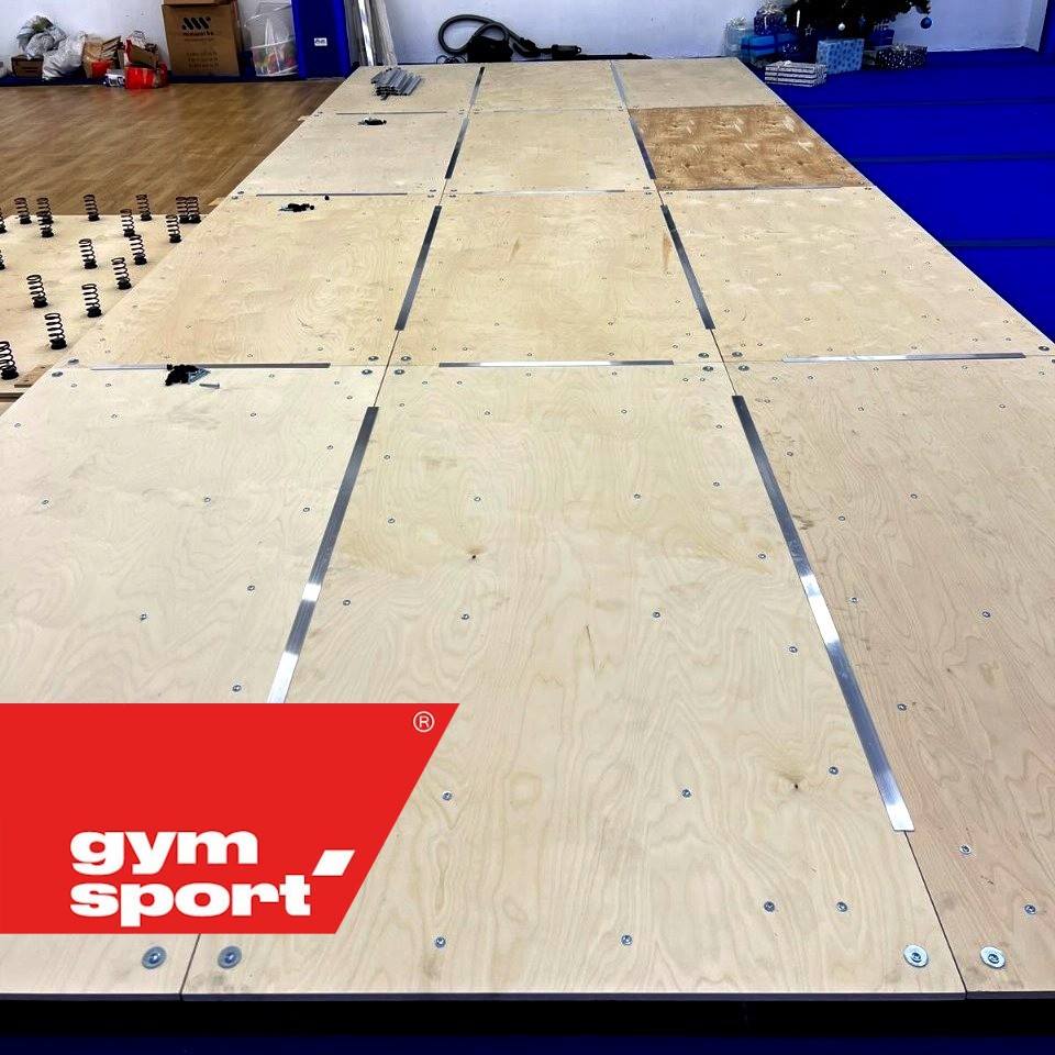 Помост для спортивной гимнастики пружинный GymSport STRONG 9х9 для ковра 9х9