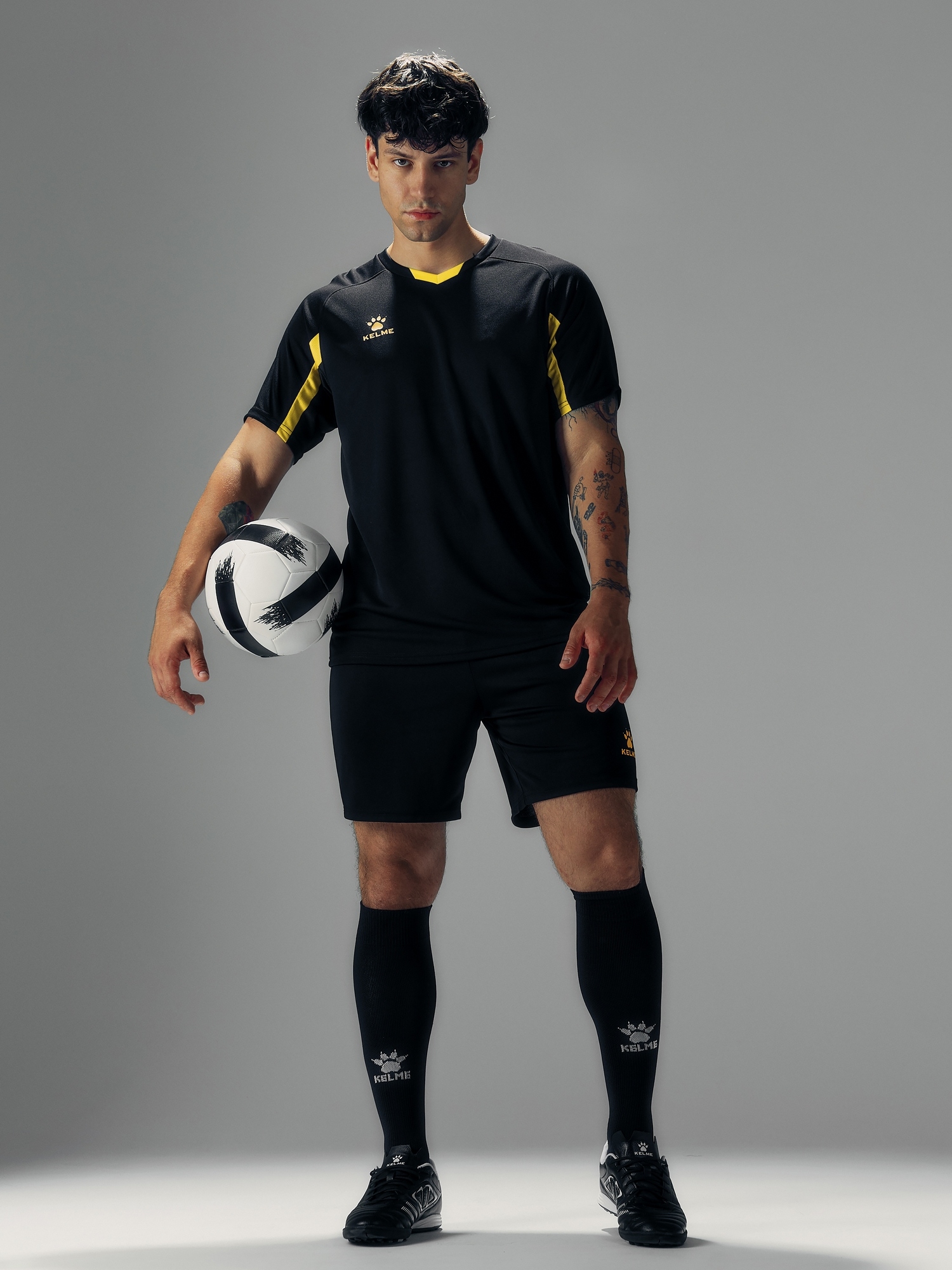 Футбольная форма Kelme Football Suit 7351ZB1129-005 Black\Yellow