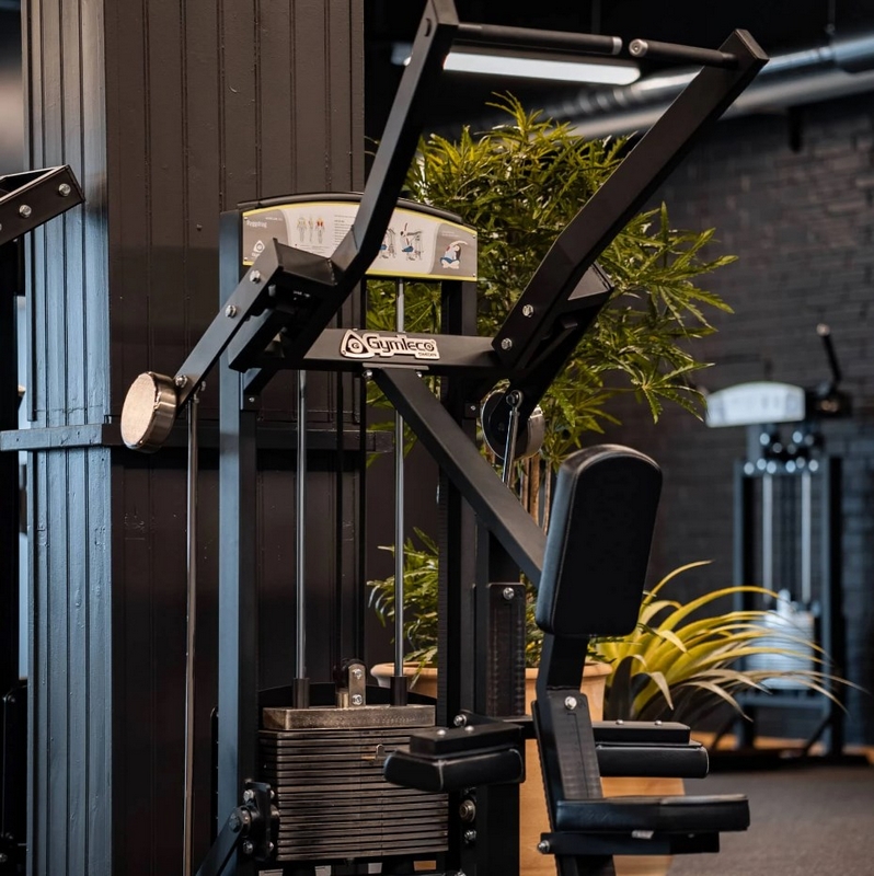 Верхняя тяга Gymleco 311 для тренажерного зала | Premium Fitness