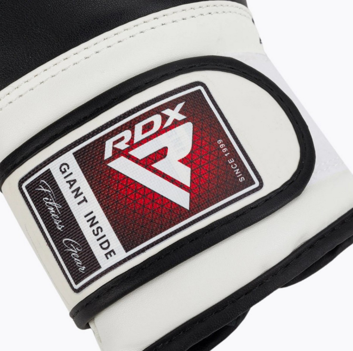 Перчатки детские RDX 4B JBG-4B-4oz черный\белый