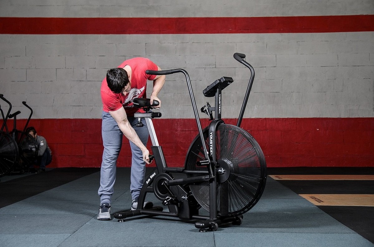 Велотренажер YouSteel AirBike