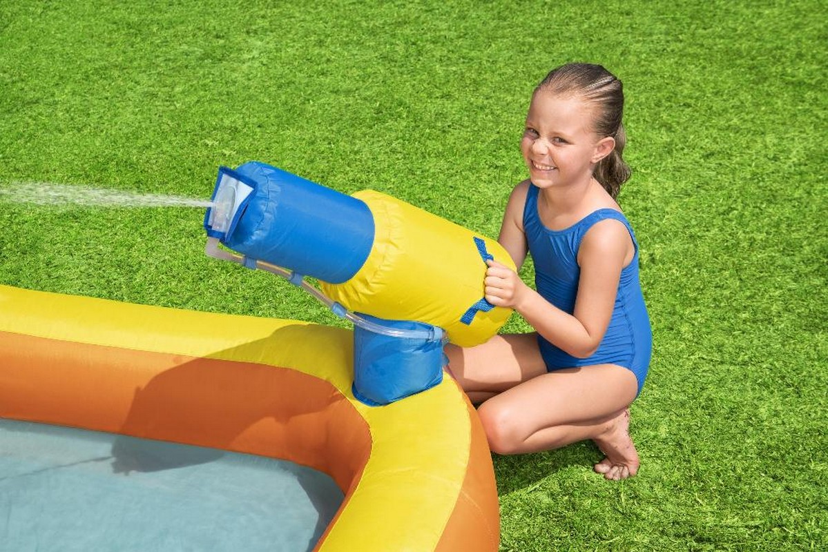 Игровой центр 551х502х265см Bestway Super Speedway с 2-ой горкой 53377