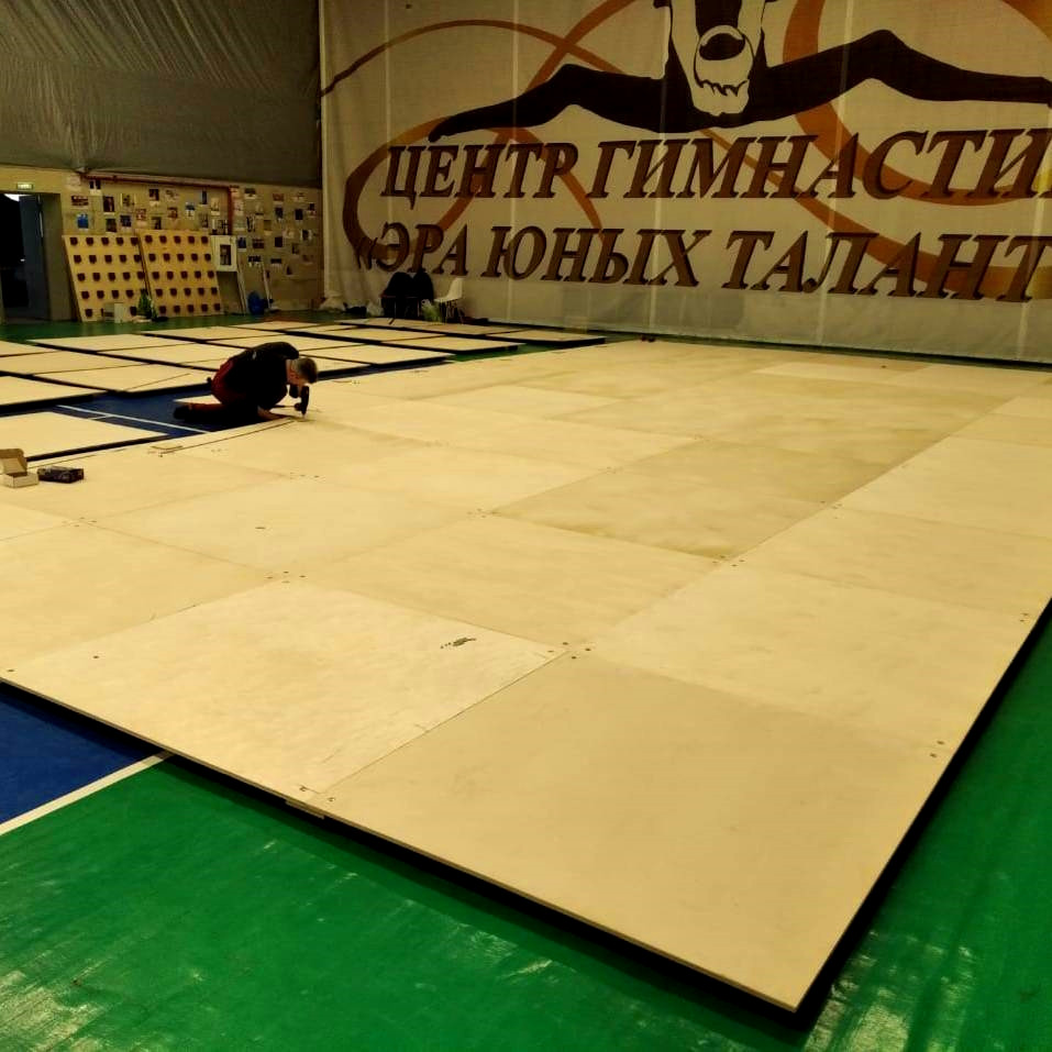 Помост для художественной гимнастики GymSport RHYTHMIC с амортизаторами 7х7 для ковра 8х8