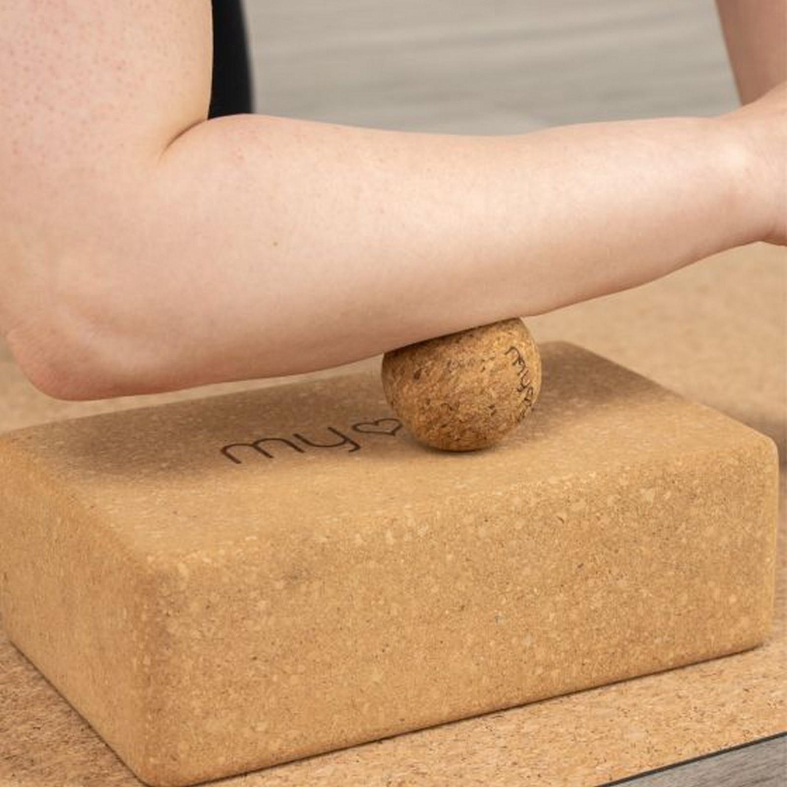 Массажный мяч d5см, пробка Myga Cork Massage Ball RY1346