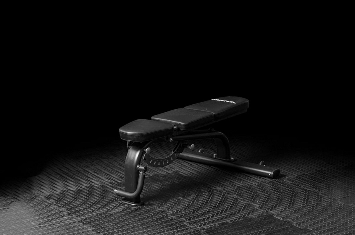 Скамья с регулировкой угла наклона YouSteel СКР-2 черный | Premium Fitness