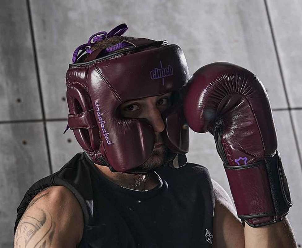 Шлем боксерский Clinch Undefeated C162 бордовый