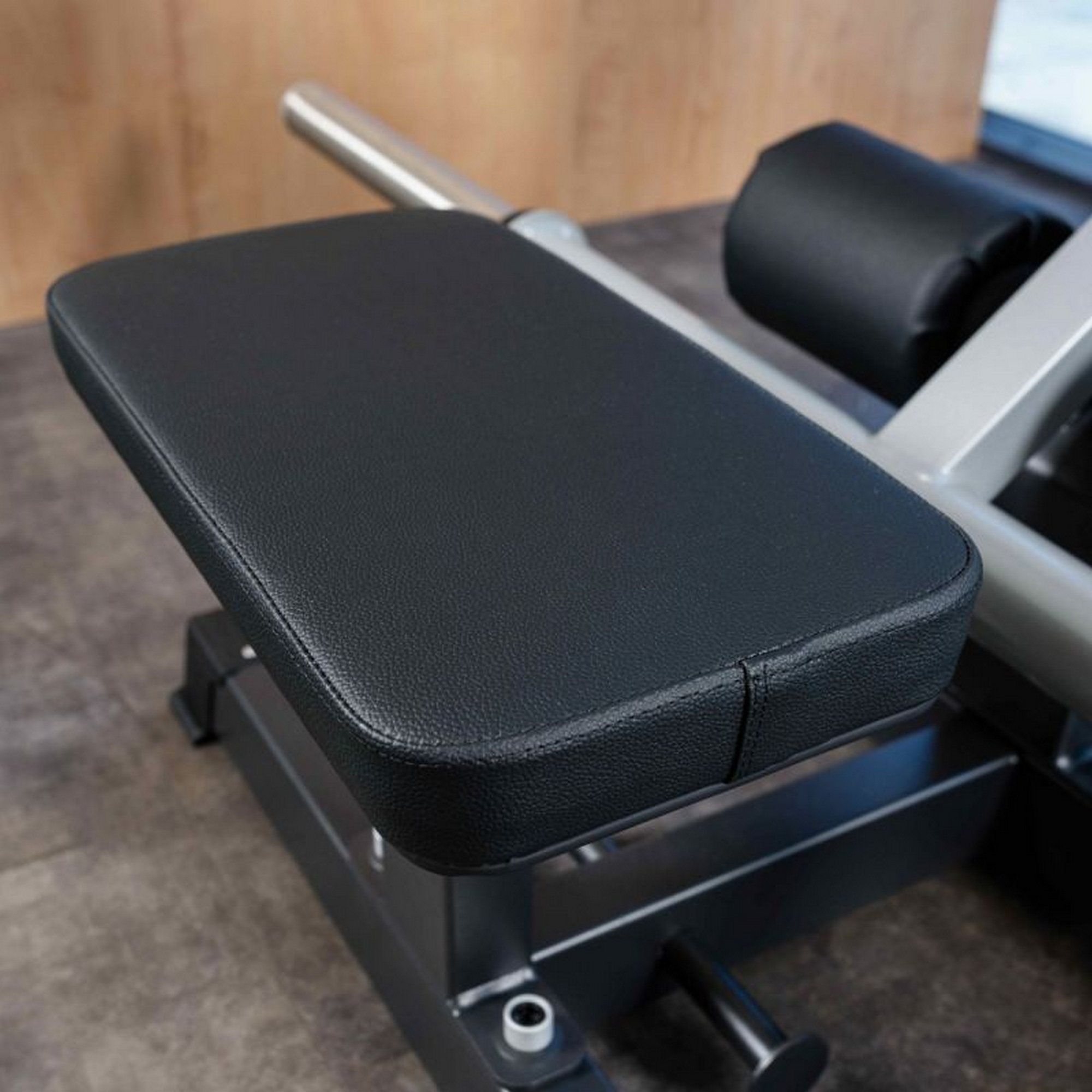DHZ A605L ягодичные мышцы стоя | Premium Fitness