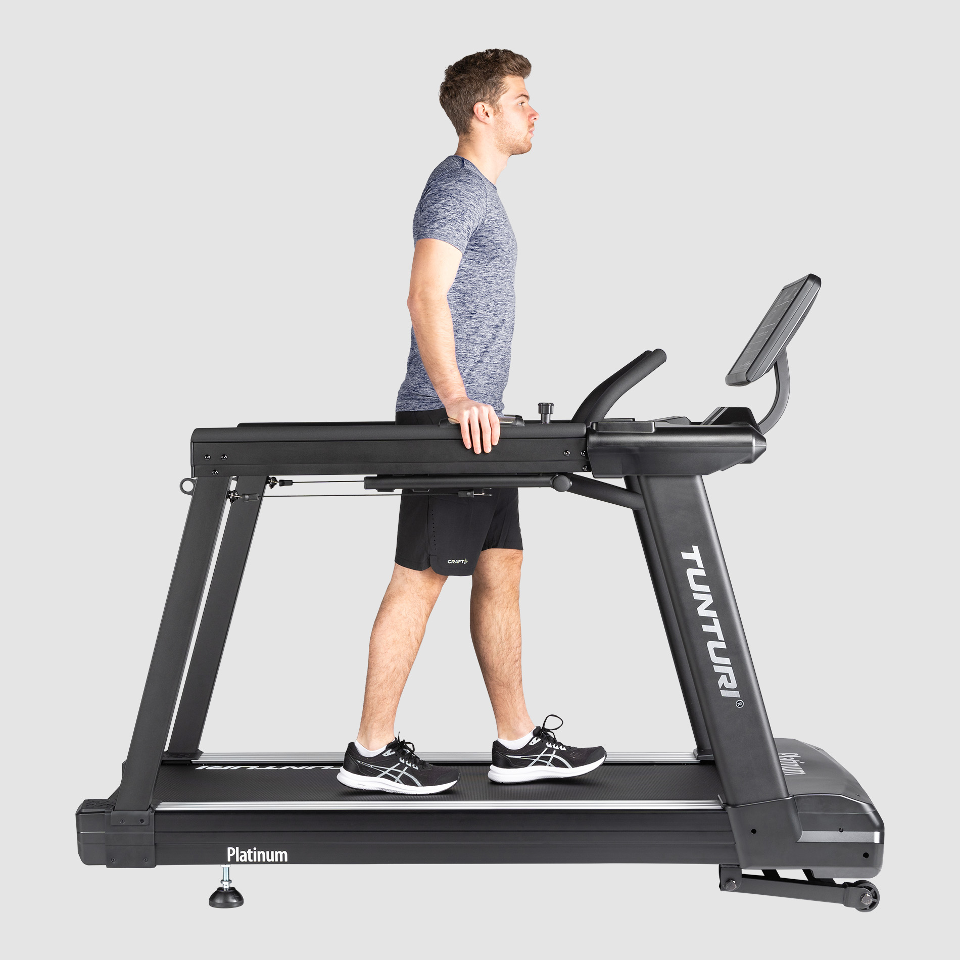 Беговая дорожка Tunturi Platinum T30 Core 22PTTR3000
