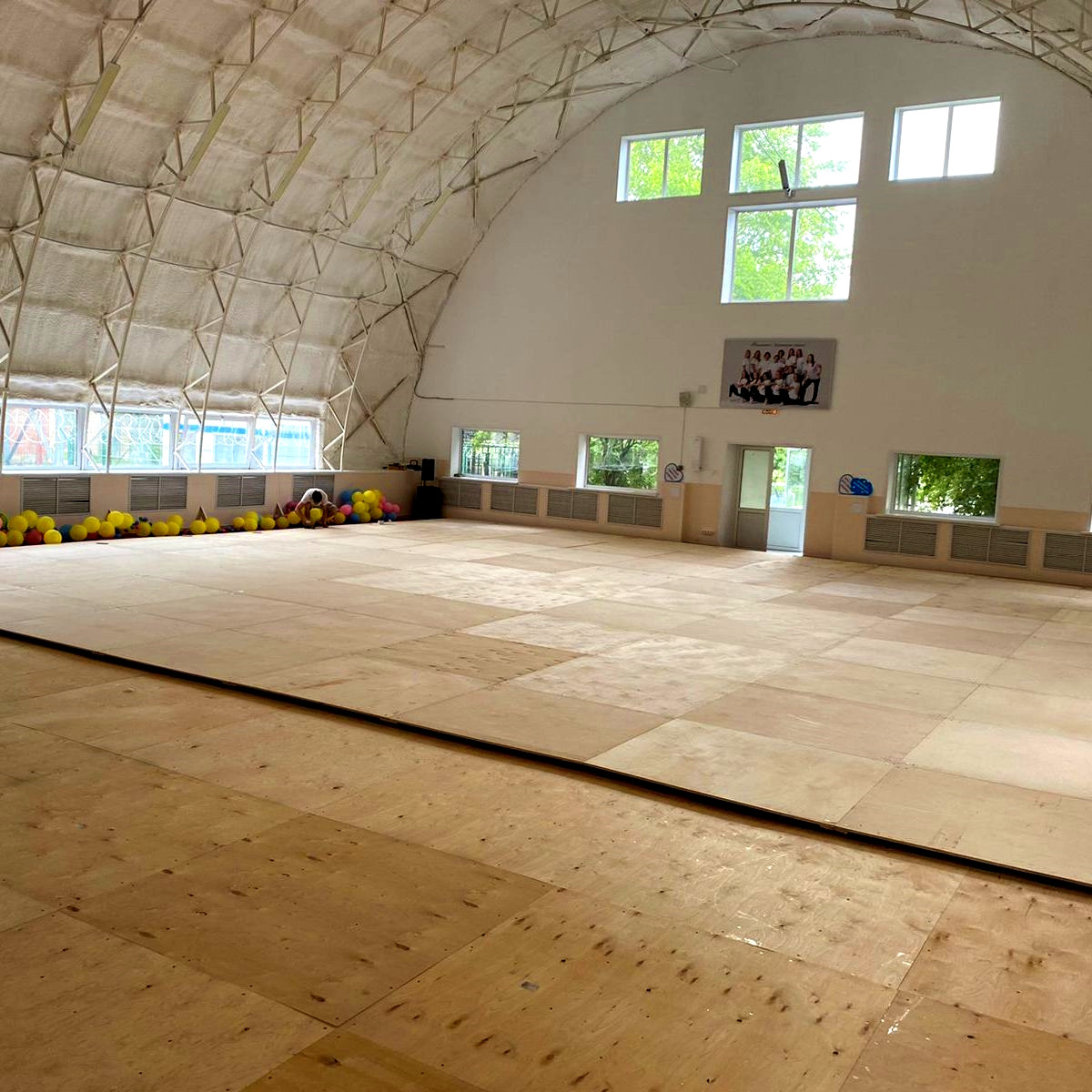 Помост для художественной гимнастики GymSport RHYTHMIC с амортизаторами 7х7 для ковра 8х8