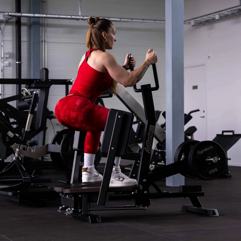 Gymleco 062: Разведение Ног Стоя на Свободных Весах | Premium Fitness