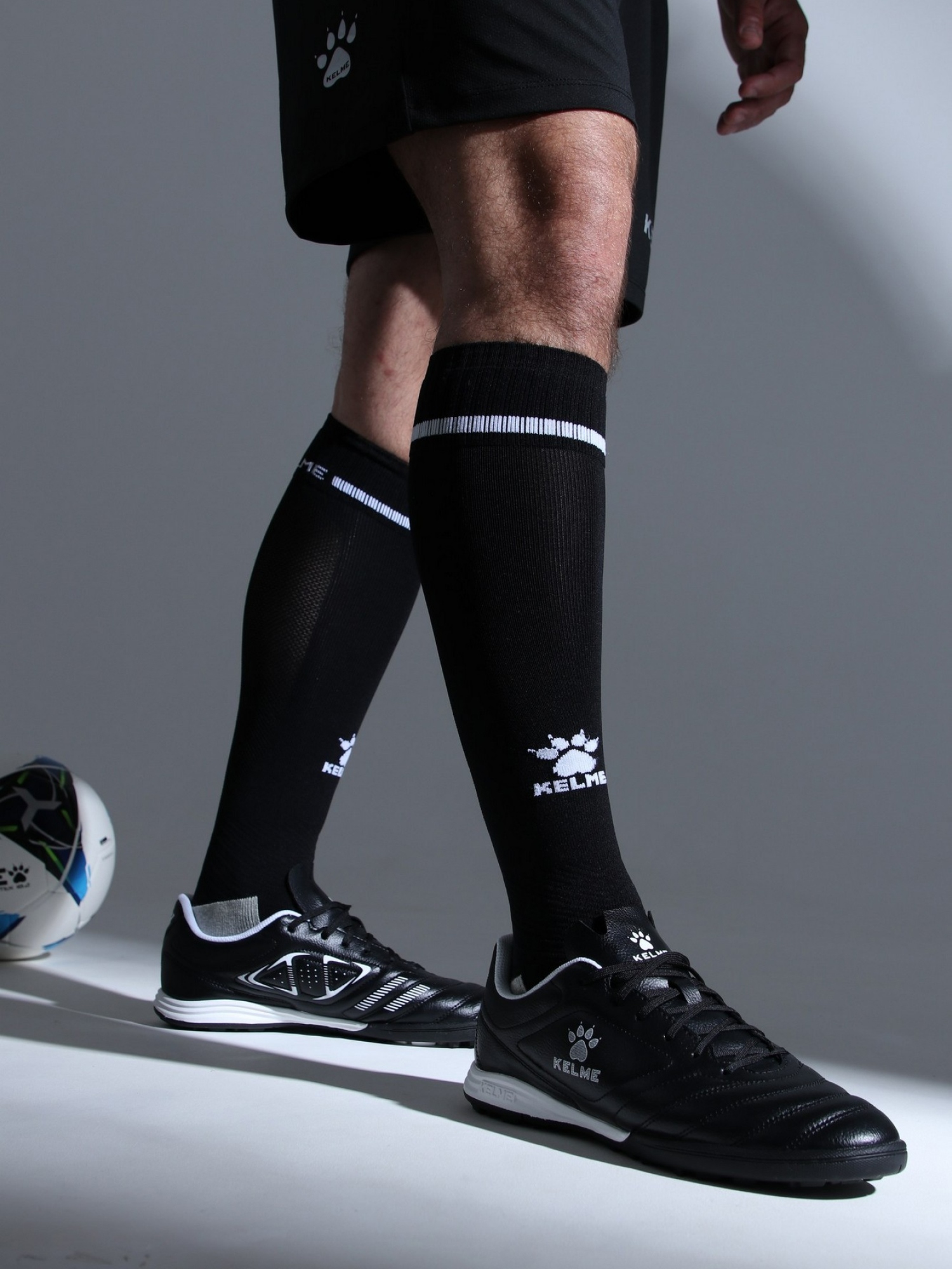 Гетры Kelme Adult Long Football Socks 8101WZ5001-003 Black