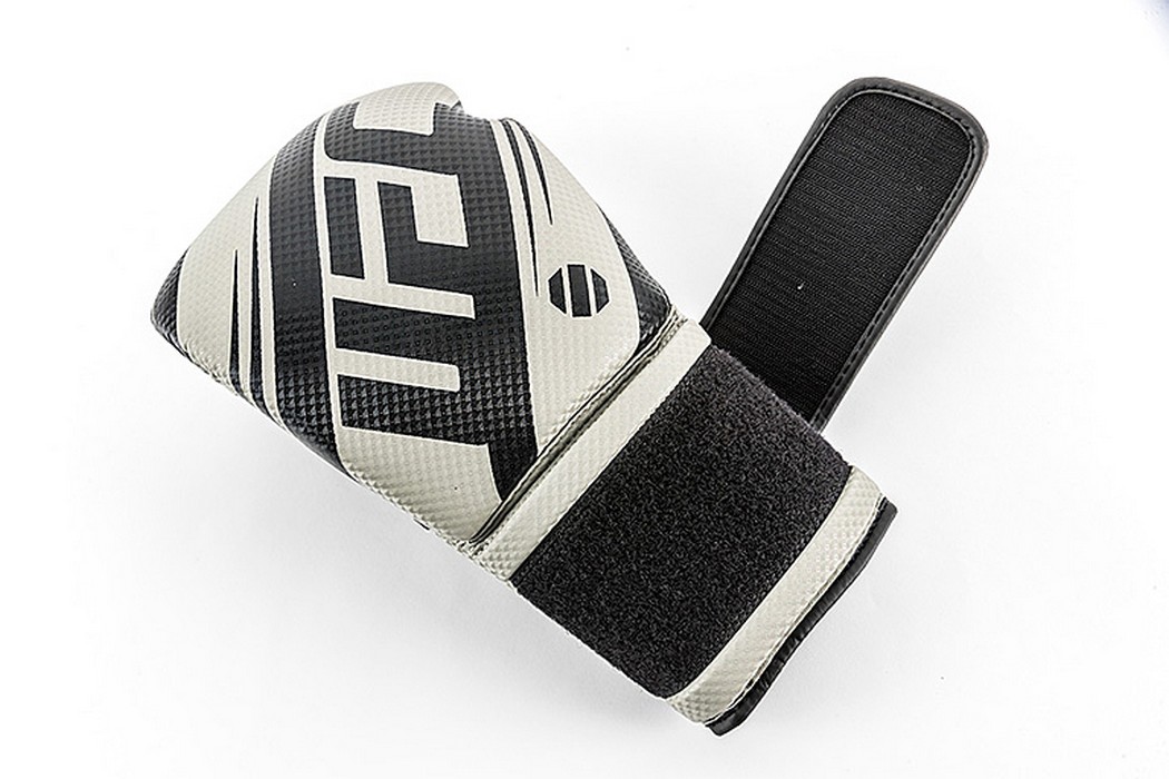 Боксерские перчатки UFC PRO Performance Rush Black,14oz