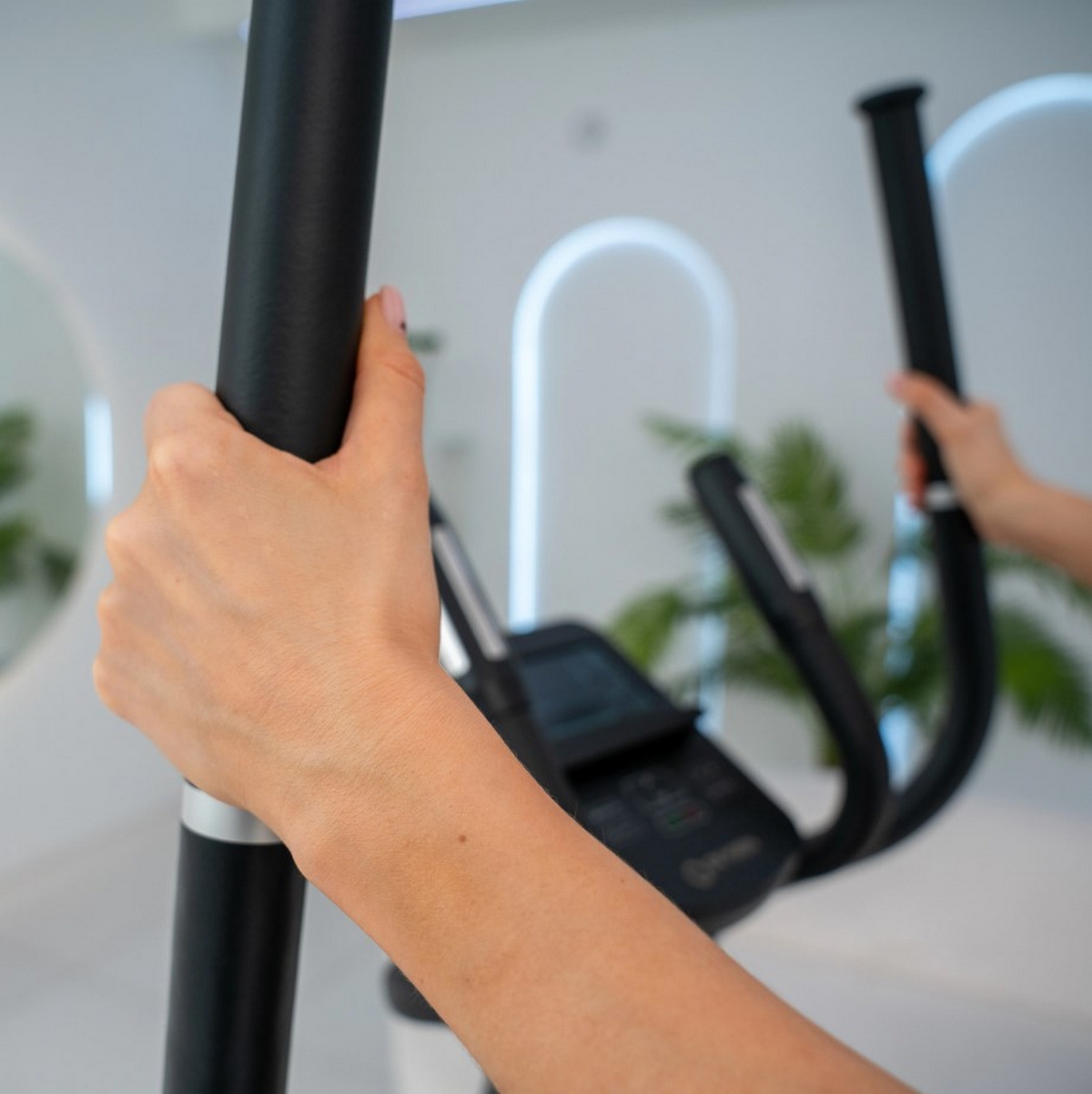 Эллиптический тренажер домашний Oxygen Fitness FIRAL