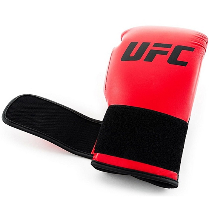 Боксерские перчатки UFC тренировочные для спаринга 6 унций UHK-75109