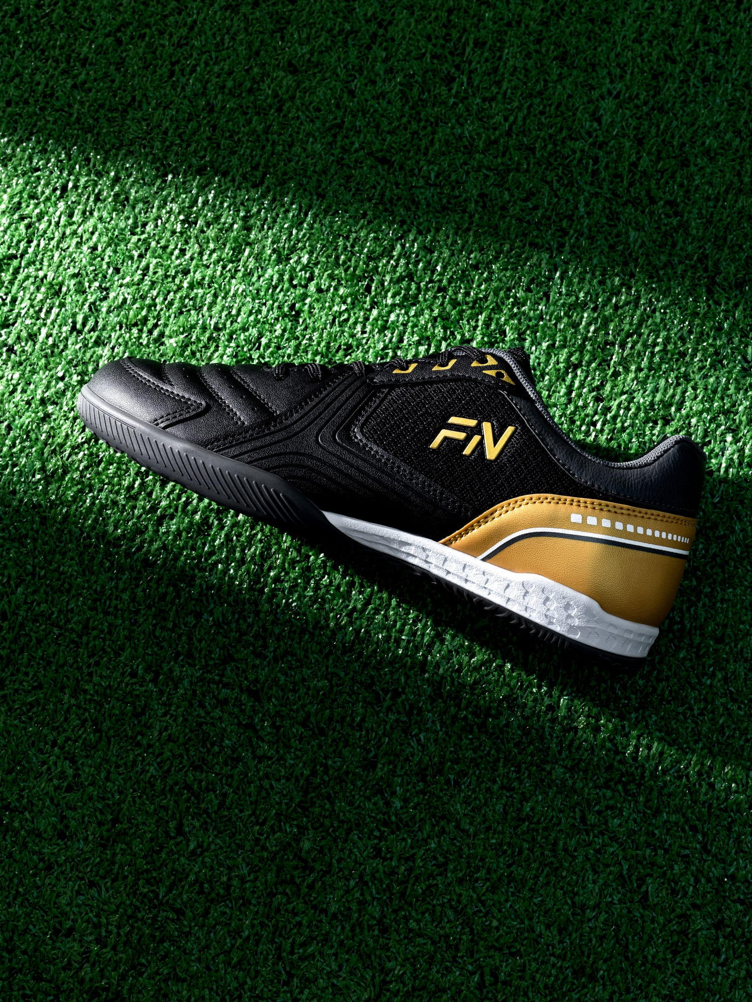 Футзалки FN Star (IN) FN5061004-037 Black\Gold