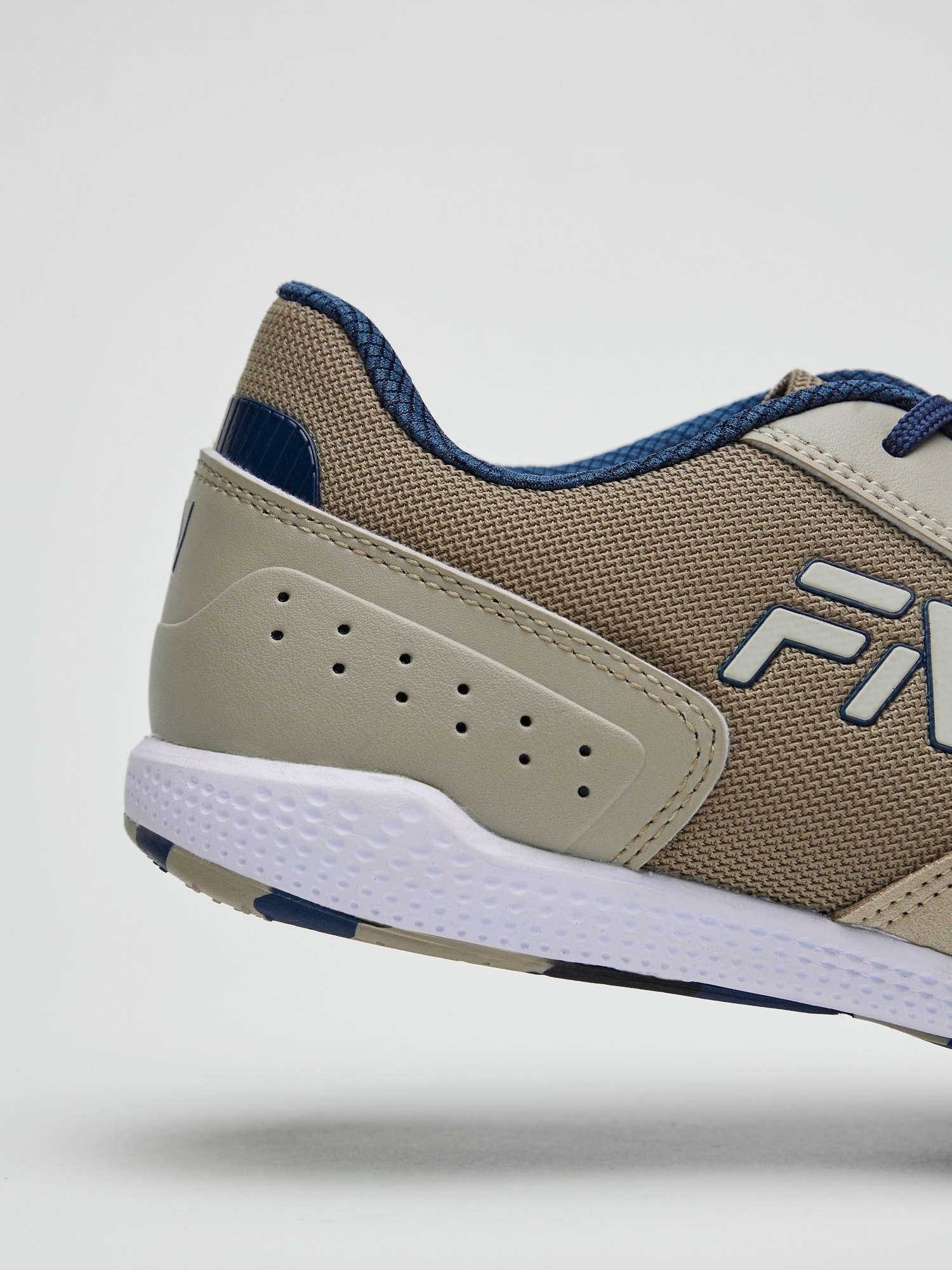 Футзалки FN Silence FN5061005-102 Beige